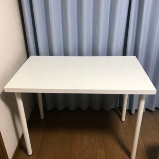 IKEAテーブルADILS