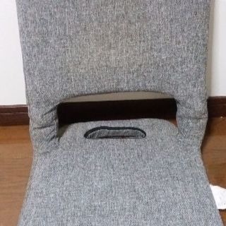 折り畳み座椅子