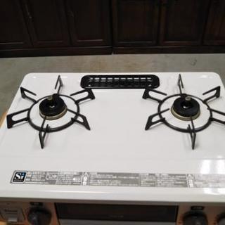 家電祭り　20％OFFキャンペーン【リサイクルサービス八光 安心の3か月保証 田上店】リンナイガステーブル 右強火 都市ガス 水無し片面焼グリル付き  KGM563BER  クリームベージュ ガステーブルの通販 | アークランズオンライン