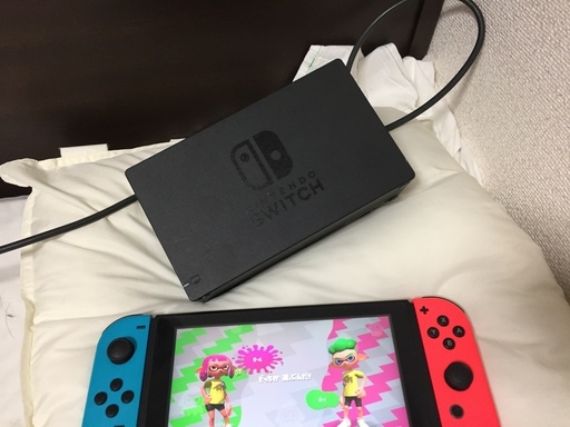 ニンテンドースイッチ　箱無し　スプラトゥーン2＆プロコントローラー付　美品