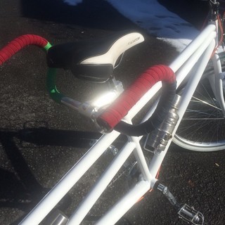 タンデム　法改正で公道を走れます　二人乗り自転車　　新車を品よく仕上げました