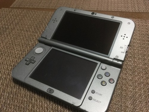 Newニンテンドー3DS LL メタリックブラック
