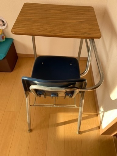 椅子 テーブル 一体型 Amrowebdesigners Com