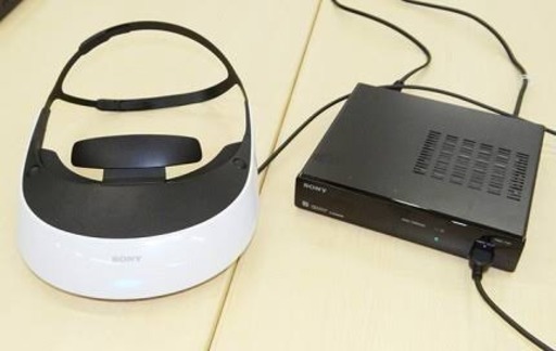 ソニー Personal 3D Viewer”SONY HMZ-T2