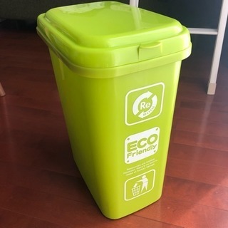 大きいサイズ ゴミ箱 綺麗なライムグリーン色♪