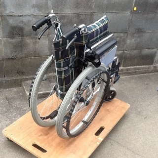 8800円】車椅子、自走用車いすです(クッション付) コーナンで2万