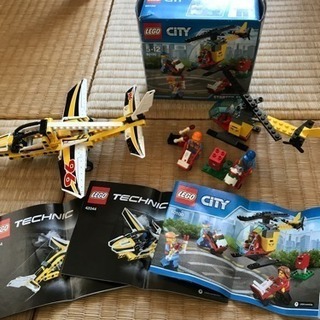 LEGO city 60100 と LEGO technic 4...