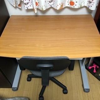 【2月限定値下げ！】ワンコイン☆机&椅子セット