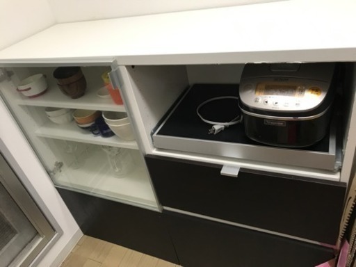 お譲り決定しました。食器棚