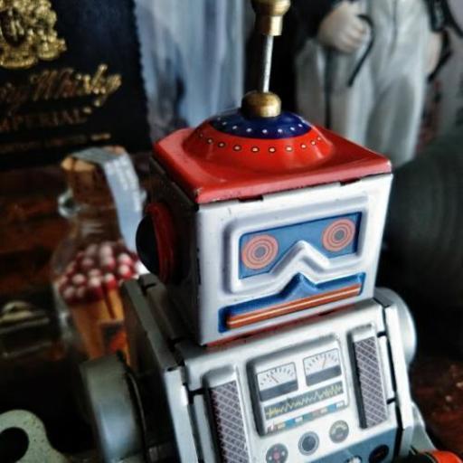 交渉中昭和レトロ ゼンマイ式ブリキのロボットおもちゃ アンティーク ビンテージ 置物 のん 西川口の家具の中古あげます 譲ります ジモティーで不用品の処分