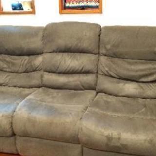 リクライニングソファー　3人掛け　ニトリ