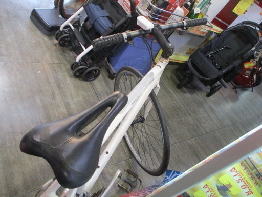 買取も強化中！！【エコプラス小倉南店】クロスバイク プレシジョンスポーツ ホワイト 24段変速 スタッフ向井オススメ(^^♪ 中古車 自転車 チャリ スポーツ車 買取も強化中！！【エコプラス小倉南店】クロスバイク プレシジョン