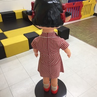 取りに来ていただける方限定！ペコちゃんの首振り人形のご紹介です！