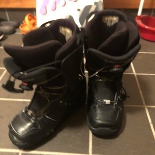 SALOMONスノーボード ボード＋ブーツ お得！！