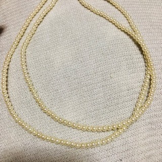 フェイクの真珠のネックレス2つセットお譲り致します。