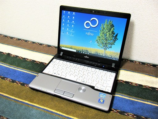 良品/12.1型/重さ1.16kg♪/高性能Core i3/光速☆彡新品✨SSD240GB♪/メモリ4GB♪/光速☆彡USB3.0/WEBカメラ/マイク内臓/すぐ使えるWin10メディア作成ツール付/すぐ繋がるWi-Fi/MS Office2016✎/FUJITSU LIFEBOOK