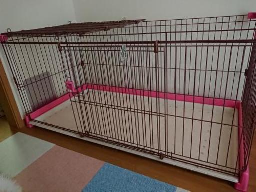 犬のケージ