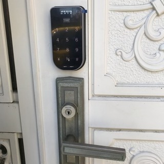 【新品】大人気商品！電子錠譲ります。新品未使用品 