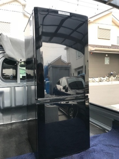 取引中2017年製三菱冷凍冷蔵庫黒146L美品。千葉県内配送無料。設置無料。