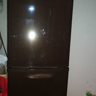 2ドア冷蔵庫　パナソニック（一人用）ブラウン