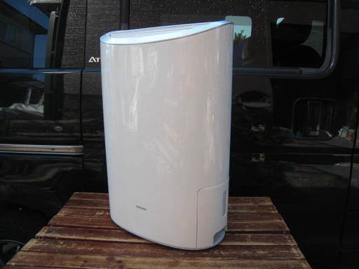 ★★★東芝製 除湿器 実動品 綺麗です！「A-2」