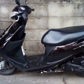 スズキ　Address V50 売ります　黒中古