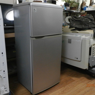 アクア冷凍冷蔵庫・450w・480Ð・1100h　2008年製・...