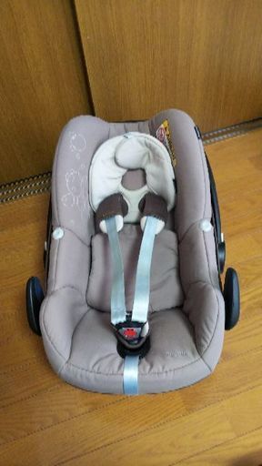 マキシコシ新生児用チャイルドシート