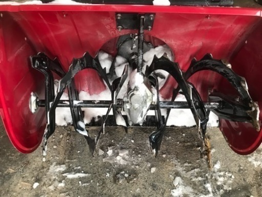 ホンダ除雪機 セル付き楽々除雪 HS-970SV 女性でも扱いやすいサイズです！