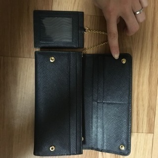 長財布（PRADA）