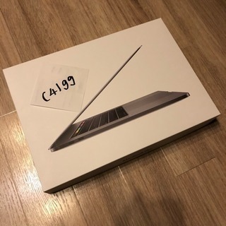 中古 MacBook  Pro 15インチ 2018年モデル