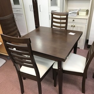 ☆テーブル、椅子4脚セット