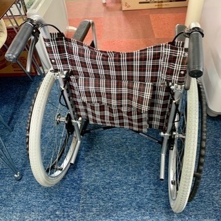 大人女性の 美中古品 香川県さぬき市内 特価品 アルミ自走式車椅子 日進 その他