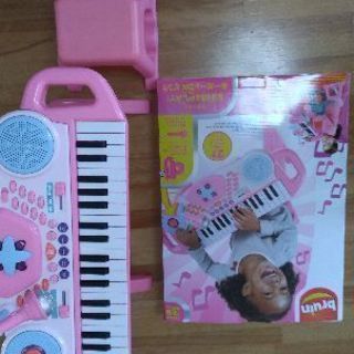 乳児用ピアノ