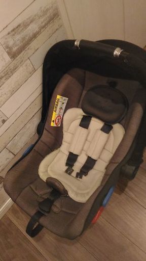 Apricaの軽量チャイルドシート＋ISOFIX