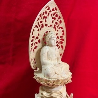 金彩仕上げ 細密木彫り 特割 未使用 お釈迦如来座像 販売価格 115,000円