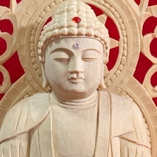 金彩仕上げ 細密木彫り 特割 未使用 お釈迦如来座像 販売価格 115,000円
