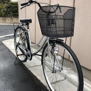 【新古車】26インチ 自転車 ギア無し（ストライダー付き）
