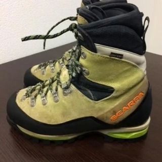 スカルパ　トレッキングから厳冬期対応登山靴　モンブランGTX　2...