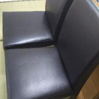 ニトリで購入した椅子二脚