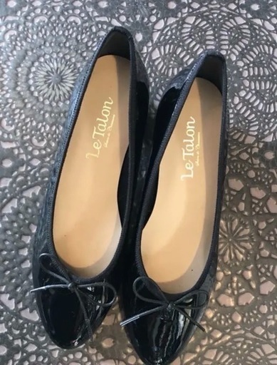 【新品未使用】Le Talon ルタロン エナメルローヒールパンプスバレエシューズ 22㎝