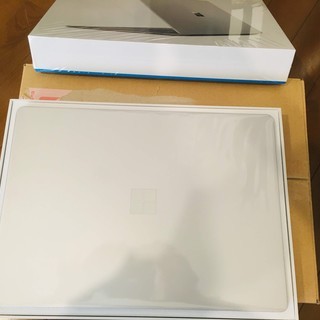 Microsoft Surface Laptop 2018年6月発売版