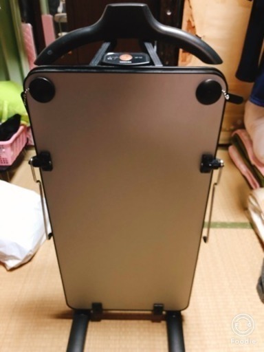 ズボンプレッサー