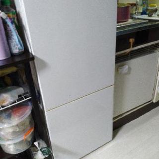 2013年製　冷蔵庫
