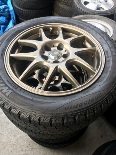 205/55/16 アルミホイール付きスタッドレスタイヤ 30 50プリウス 205