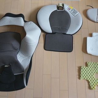 combiのチャイルドシートをお譲りいたします。