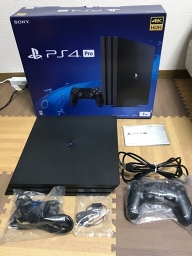 商談中)【美品】プレステ4＋キングダムハーツⅢ