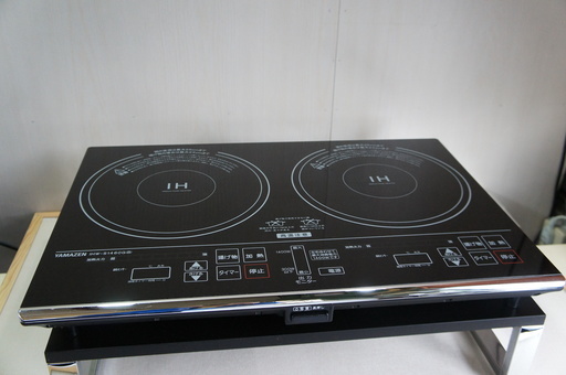 RB143 中古美品　YAMAZEN二口IH調理器　専用台付