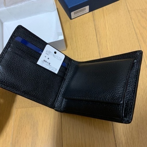 新品未使用‼️ミッシェルクラン 二つ折り財布 ボックス型小銭入れあり 送料無料