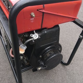 MAKITA発電機 G3000A 50/60hz 　2.9KW　作動品　皇居から30km範囲まで無料お届け